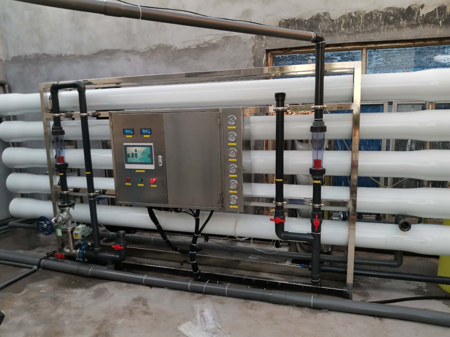 20噸反滲透設(shè)備純水處理設(shè)備生產(chǎn)廠家.jpg